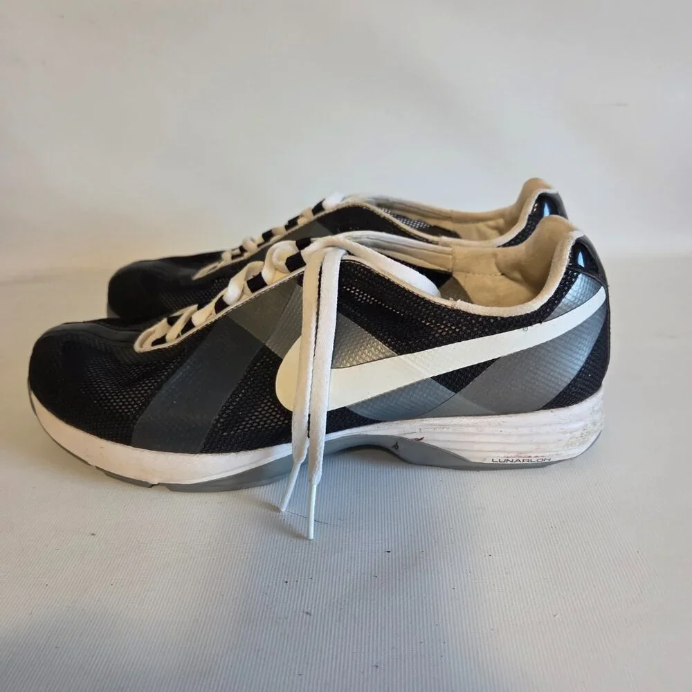 Nike Womens Hyperfuse Lunarlon 483325-001 Black Golf Soft Cleats Shoes Size 8.5 - Picture 4 of 13